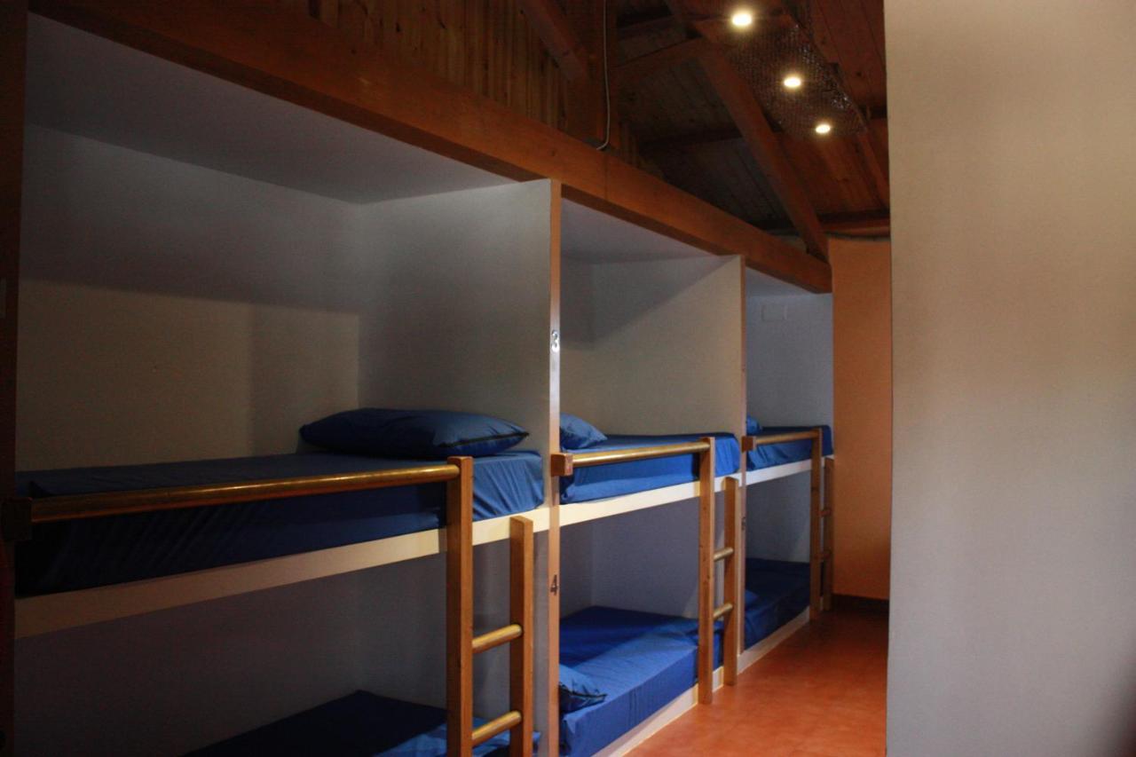 Albergue La Casa Del Camino Valverde de la Virgen المظهر الخارجي الصورة